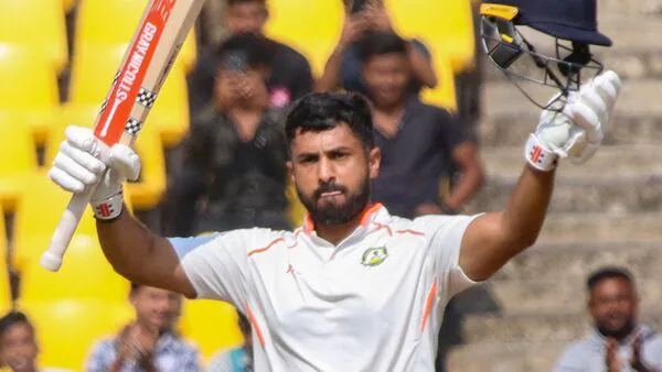 Karun Nair: विजय हजारे ट्रॉफी में तूफानी फॉर्म में चल रहे बल्लेबाज, बना डाला रिकॉर्ड ,जाने पूरी खबर ?